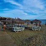 морски бряг 別荘